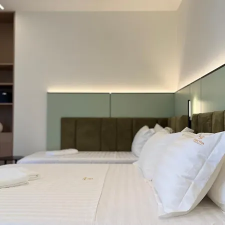 Golden Nina Hotel